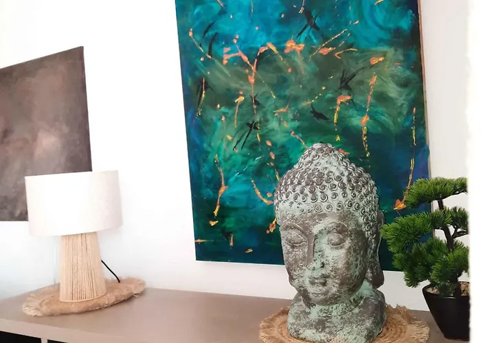 아파트 Sunny Boho With Balconies